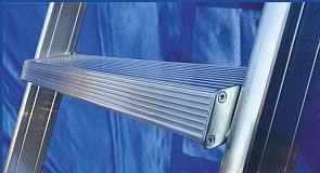 Breite Stufen | Treppenbreite 45 cm (ab Deckenöffnungsbreite >75 cm)